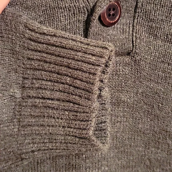 Green Mock Neck Sweater GH Bass - Picture 5 of 6